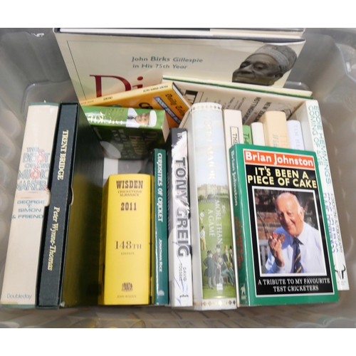 1091 - A box of cricket books and a box of jazz music books and jazz newsletters **PLEASE NOTE THIS LOT IS ... 