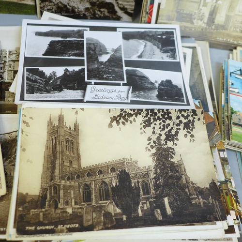 630 - Approximately 200 Edwardian topographical postcards (some later)