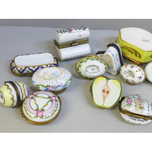 634 - A collection of trinket boxes including Limoges examples (12) and others (8)