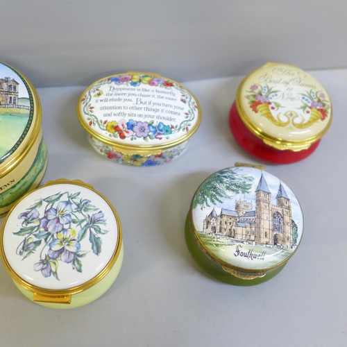 636 - Five Halcyon Days enamel trinket boxes and two others, Crummels and Kingsley