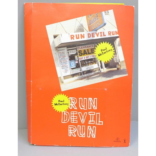 663 - A Paul McCartney Run Devil Run promo CD pack with photographs