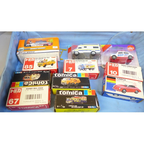 699 - A collection of model vehicles, all boxed including a Toy Story 2 Al's Toy Barn Hot Wheels set, 1999... 