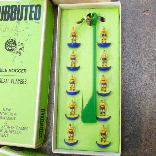 732 - A box of Subbuteo, teams, goals, pitch and accessories (eleven teams), trophies, balls, etc., boxed