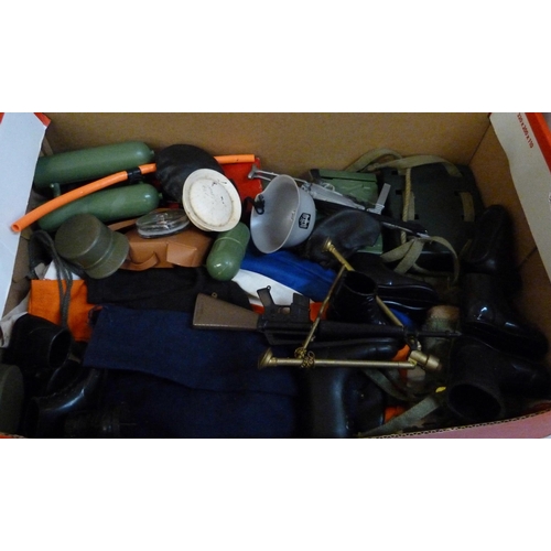 800 - Two vintage Action Man figures, dinghy and a collection of accessories