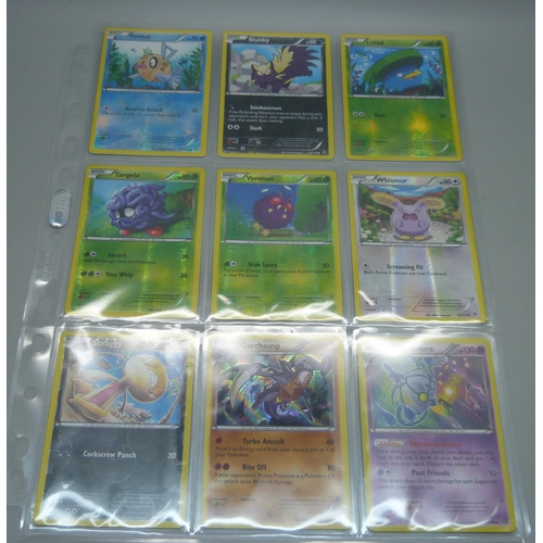 807A - 27 Pokemon cards vintage holos, including sets Platinum, Phantom Forces, Furious Fists, Steam Siege,... 