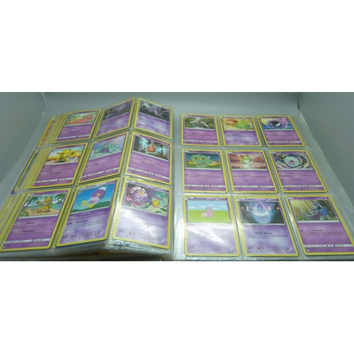 809 - A Pokemon card folder with 396 cards including holographic