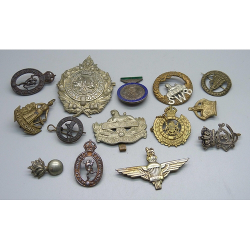 839 - Assorted cap badges including an India Parachute Regiment badge, Argyle and Sutherland, Cape Corps -... 