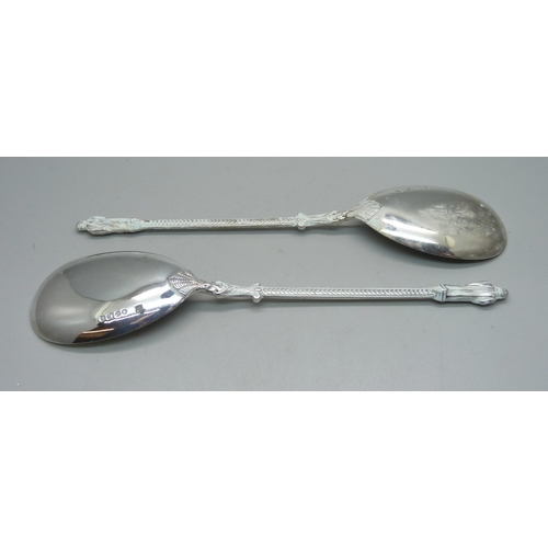 846 - A pair of Victorian silver apostle serving spoons, 110g, 21cm