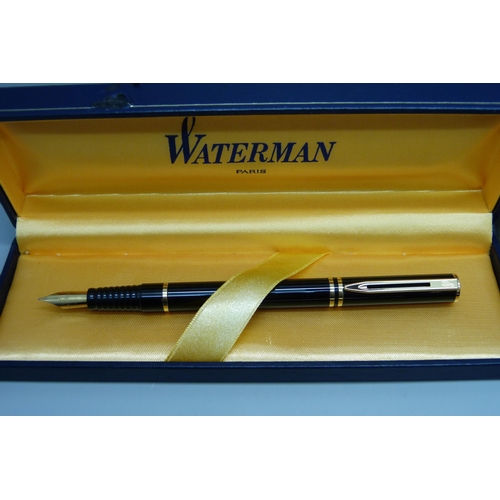 881 - A Conway Stewart Dinkie 540 set with 14ct gold nib, boxed, three Parker 51 fountain pens, all three ... 