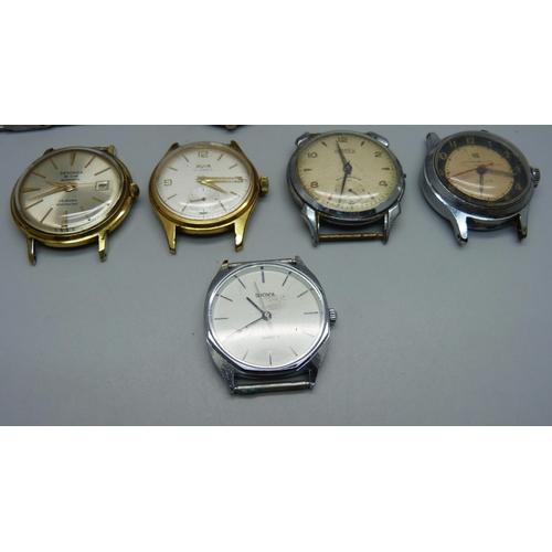 882 - Wristwatches including Sekonda de luxe automatic, Roamer and Avia