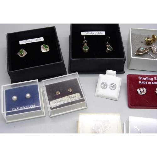 896 - Eighteen pairs of silver earrings