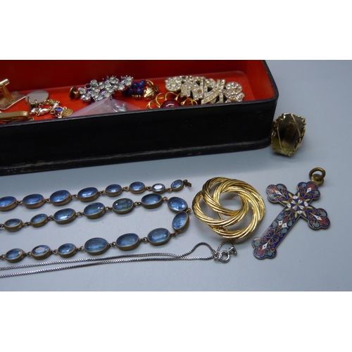 897 - Enamelled and other jewellery in a lacquered glove box, including blue stone necklet and bracelet, l... 