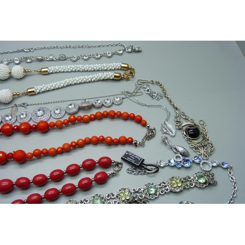 899 - Costume jewellery including Swarovski