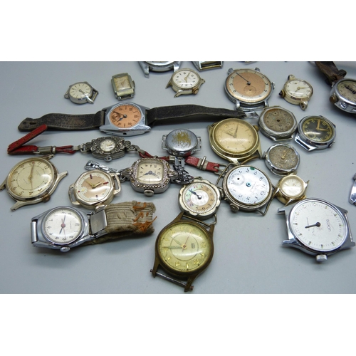 902 - Assorted lady's and gentleman's mechanical wristwatches, majority missing glass, hands or winders, a... 