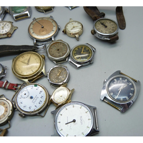 902 - Assorted lady's and gentleman's mechanical wristwatches, majority missing glass, hands or winders, a... 