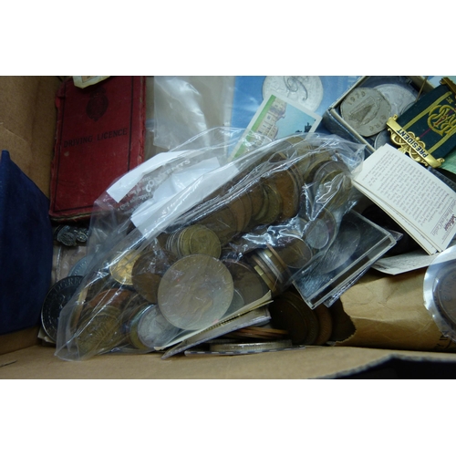 926 - Assorted coins, commemorative coins, banknotes, etc.