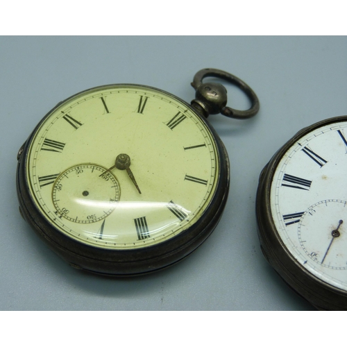 941 - Two silver fusee pocket watches, one with tall ship detail on inner case, a/f