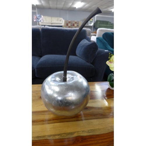 1405 - A decorative silver cherry