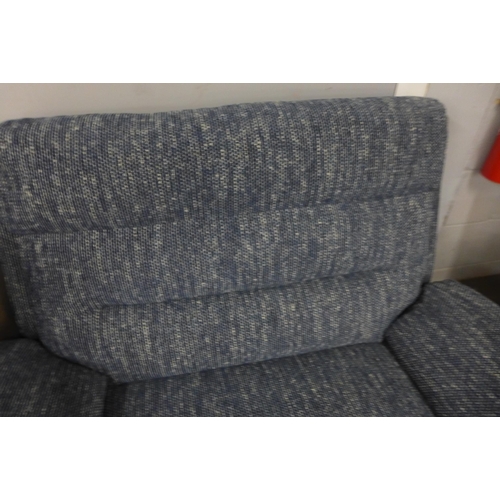 1471 - A blue hopsack reclining love seat