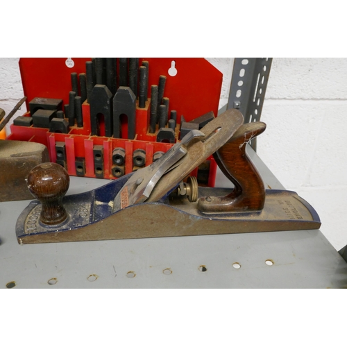 2003 - A quantity of Record G clamps, a Record no.05 1/2 plane and one other plane and a quantity of punche... 