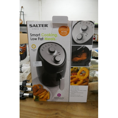 2392 - A Salter 2 litre capacity compact air fryer - boxed