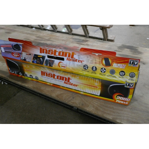 2409 - A 2000w remote control power instant heater