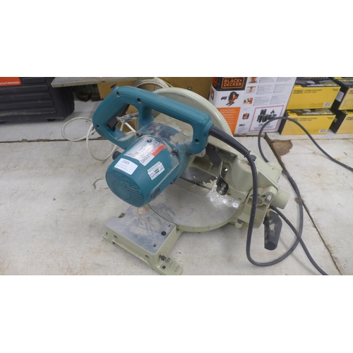 2065 - A Makita LS1040 240v, 7.2A chop saw -W