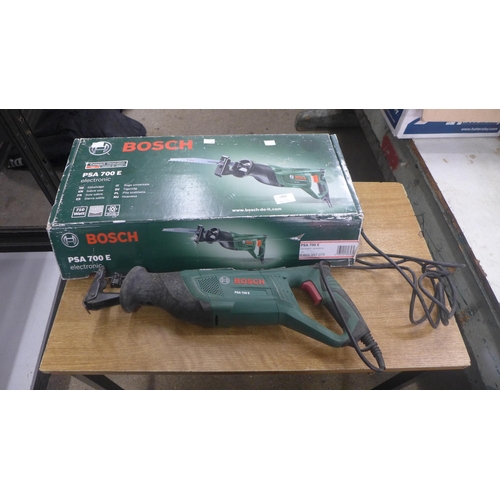 2092 - A Bosch PSA700E electronic sabre saw