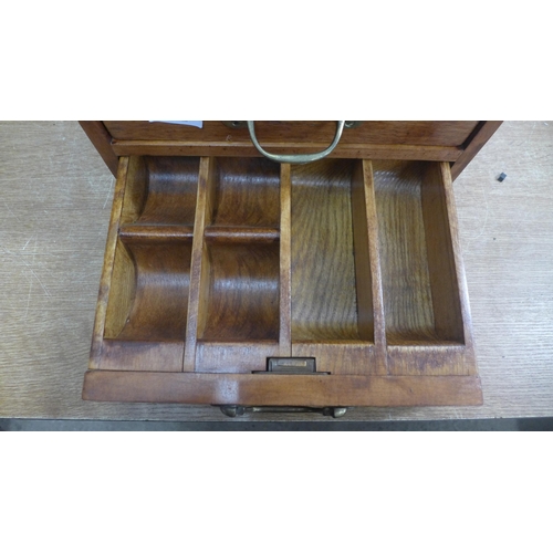 2135 - A set of wooden desk top drawers