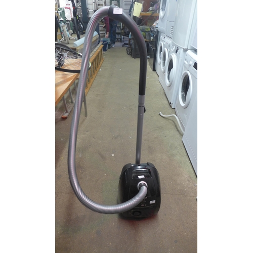 2189 - A Bosch GL30 compact vacuum cleaner