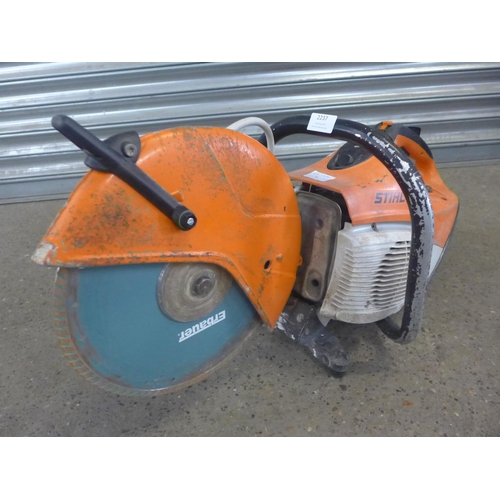 2237 - A Stihl T5410 stone cutter - W