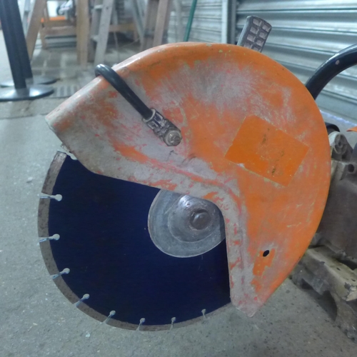 2238 - A Stihl T5400 stone cutter - W