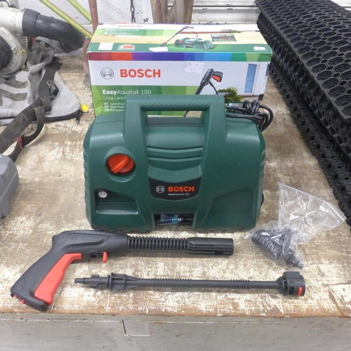 2240 - A Bosch Easy Aquatek100 1100w long lance high pressure washer