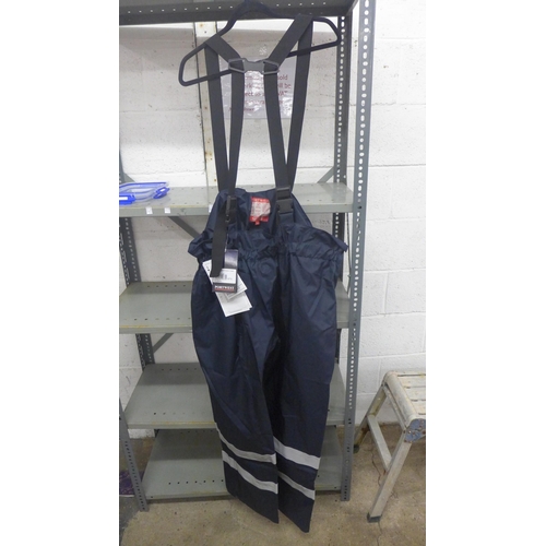 2288 - A quantity of 18 size 3XL navy Bizflame lined rain trousers