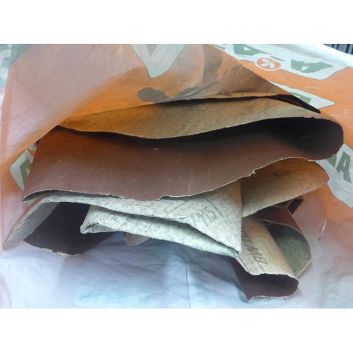 2329 - A large bag of assorted sandpaper