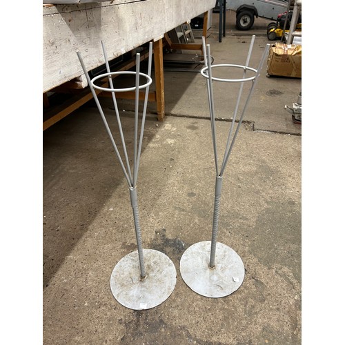 2245A - Four metal florist stands