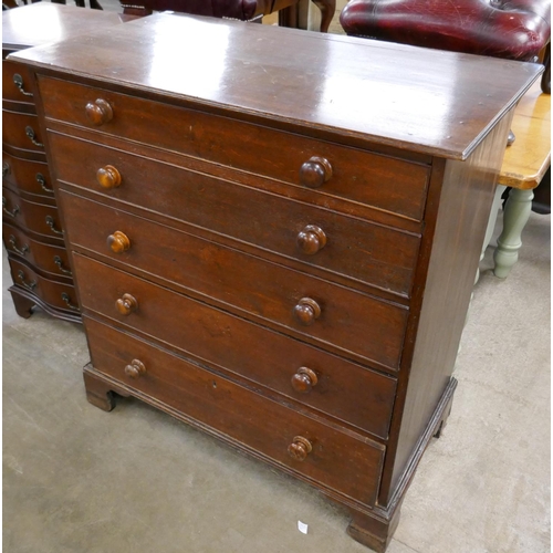 104 - A George III oak chest of drawers