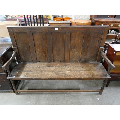 157 - A George III oak settle