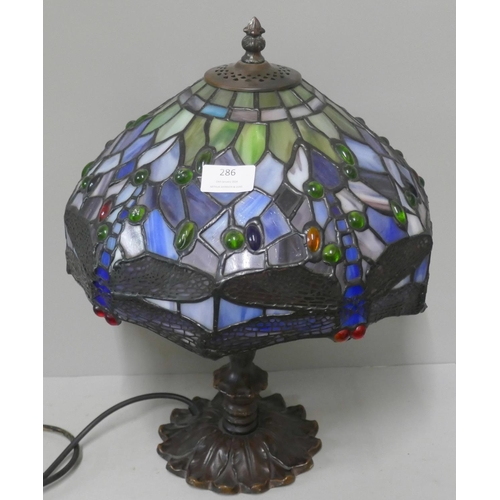 286 - A Tiffany style table lamp