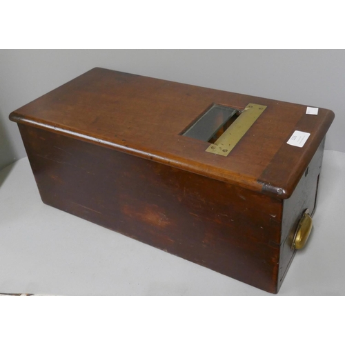 316 - An early 20th Century mahogany cash drawer