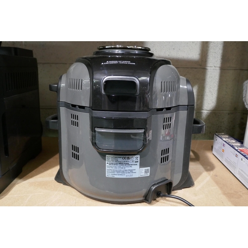 3010 - Ninja Foodi 7-In-1 7.5ltr Air Fryer (Cracked Casing) (model:- OP450UK), original RRP £189.99 + VAT (... 