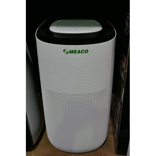 3035 - Meaco Large Air Purifier, original RRP £159.99 + VAT (312-317) * This lot is subject to VAT