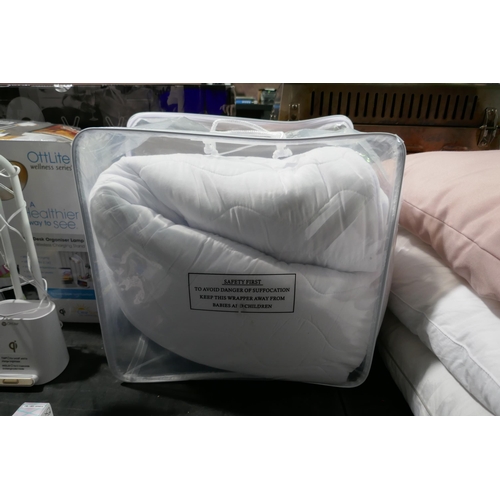 3049 - Silentnight Quilted Heated Double Mattress Topper (312-165) * This lot is subject to VAT