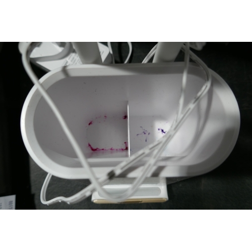 3051 - Ottlite LED Organiser Desk Lamp (312-180) * This lot is subject to VAT