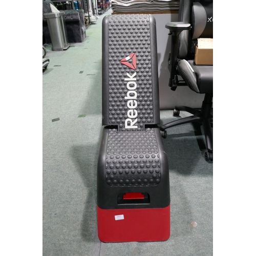 3072 - Reebok Fitness Deck   (309-299)   * This lot is subject to vat