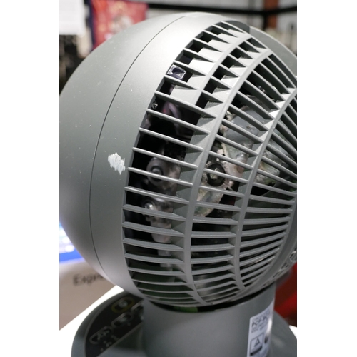 3076 - Iris Woozoo Grey Desk Fan with Remote  (309-304)   * This lot is subject to vat