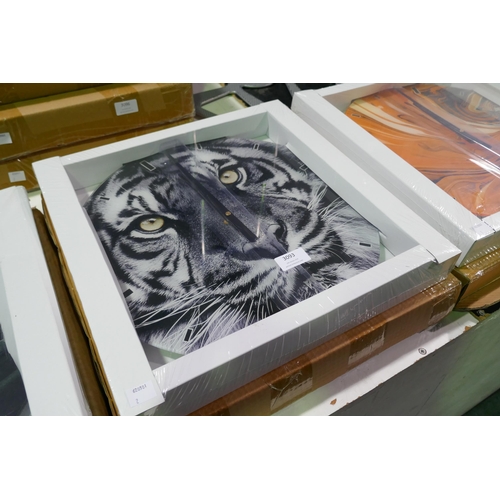 3093 - A Besp-Oak black and white tiger printcircular glass wall clock