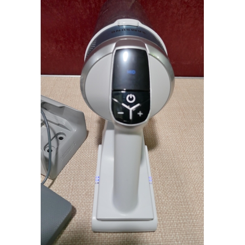 3130 - Samsung Jet 70 Pet Vacuum Cleaner With Battery And Charger, Original RRP £299.99 + vat          (309... 