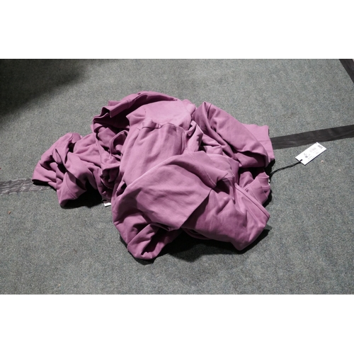 3199 - A quantity of lady's purple Lee jumpers - mixed sizes * This lot is subject to VAT