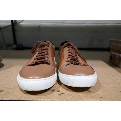 3208 - A pair of men's tan Penguin trainers - size 11 * This lot is subject to VAT